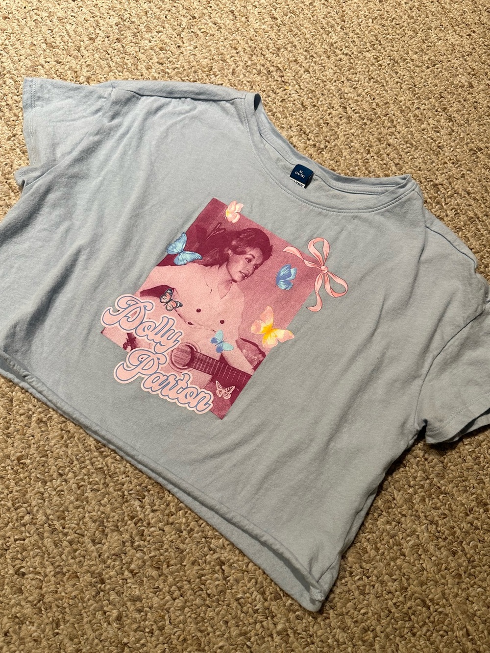 Dolly Parton Graphic Crop Tee - Picture 2 of 5